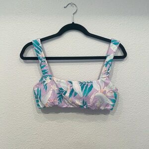 🆕 NWT Billabong purple tropical print bikini top